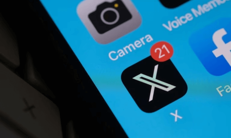 Elon Musk et le Défi du Rebranding Le Nom X de Twitter Rejeté par l'App Store d'Apple